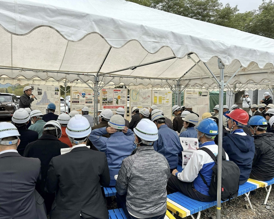 報告会の様子（提供：三笠市）